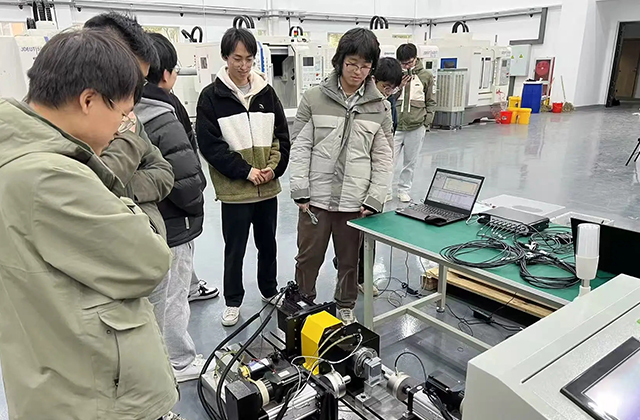 Ningbo University Uses A Bearing Life And Fault Diagnosis Simulator for Undergraduate Teaching