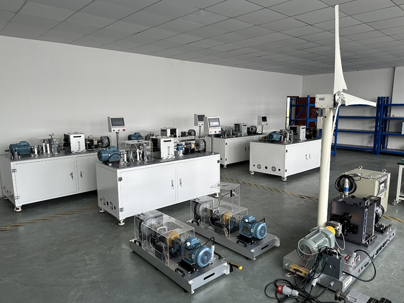 WFD1000 Wind Turbine Drivetrain Diagnostics Simulator